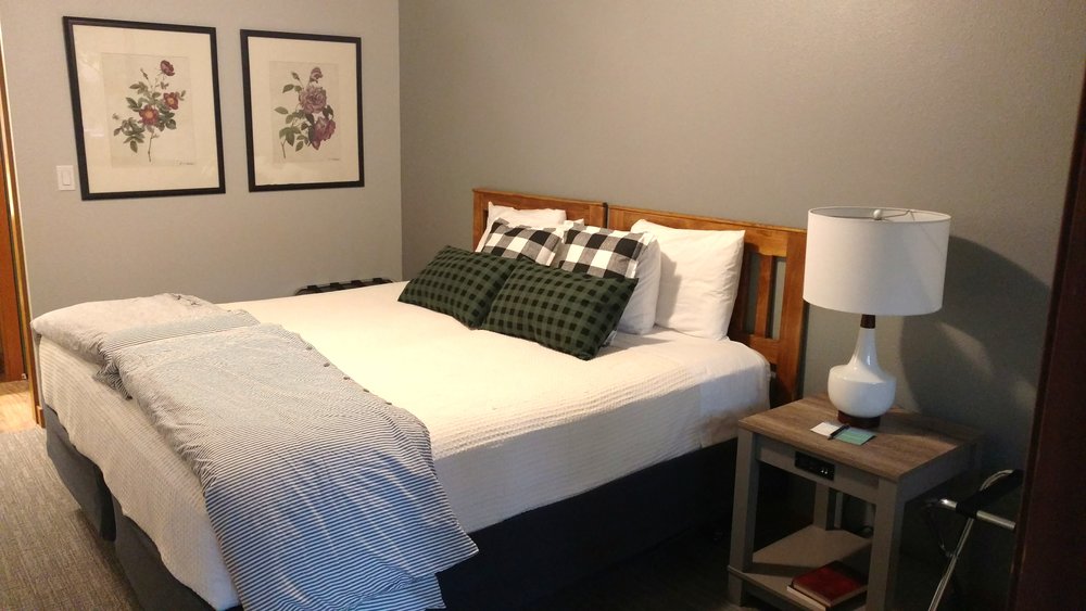 Chalet Lodge Room 17